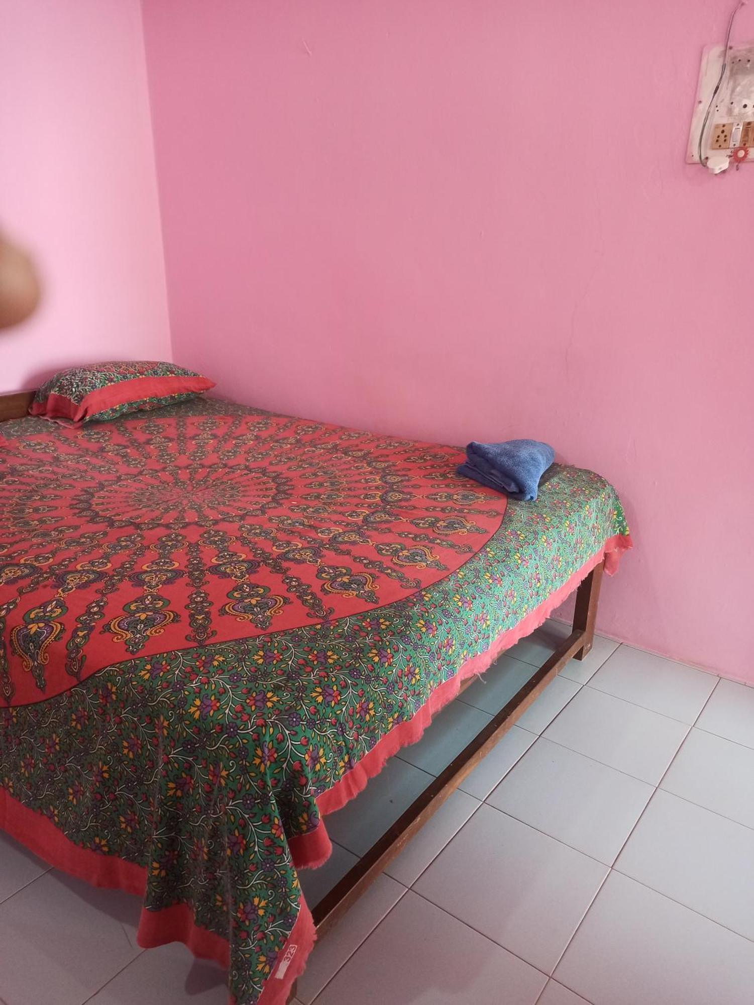 Om Ganesh Naik Guest House Arambol Eksteriør billede